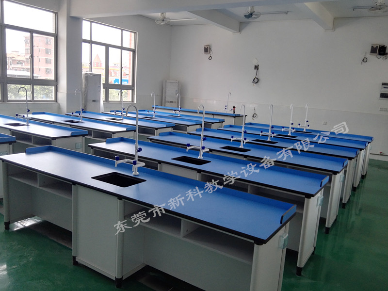 <a href='http://m.kbexpo.cn/chanpin/53-1.html' target='1' style='font-size:18px; font-weight:bold; color:#000000;'>科學(xué)實(shí)驗(yàn)室</a>