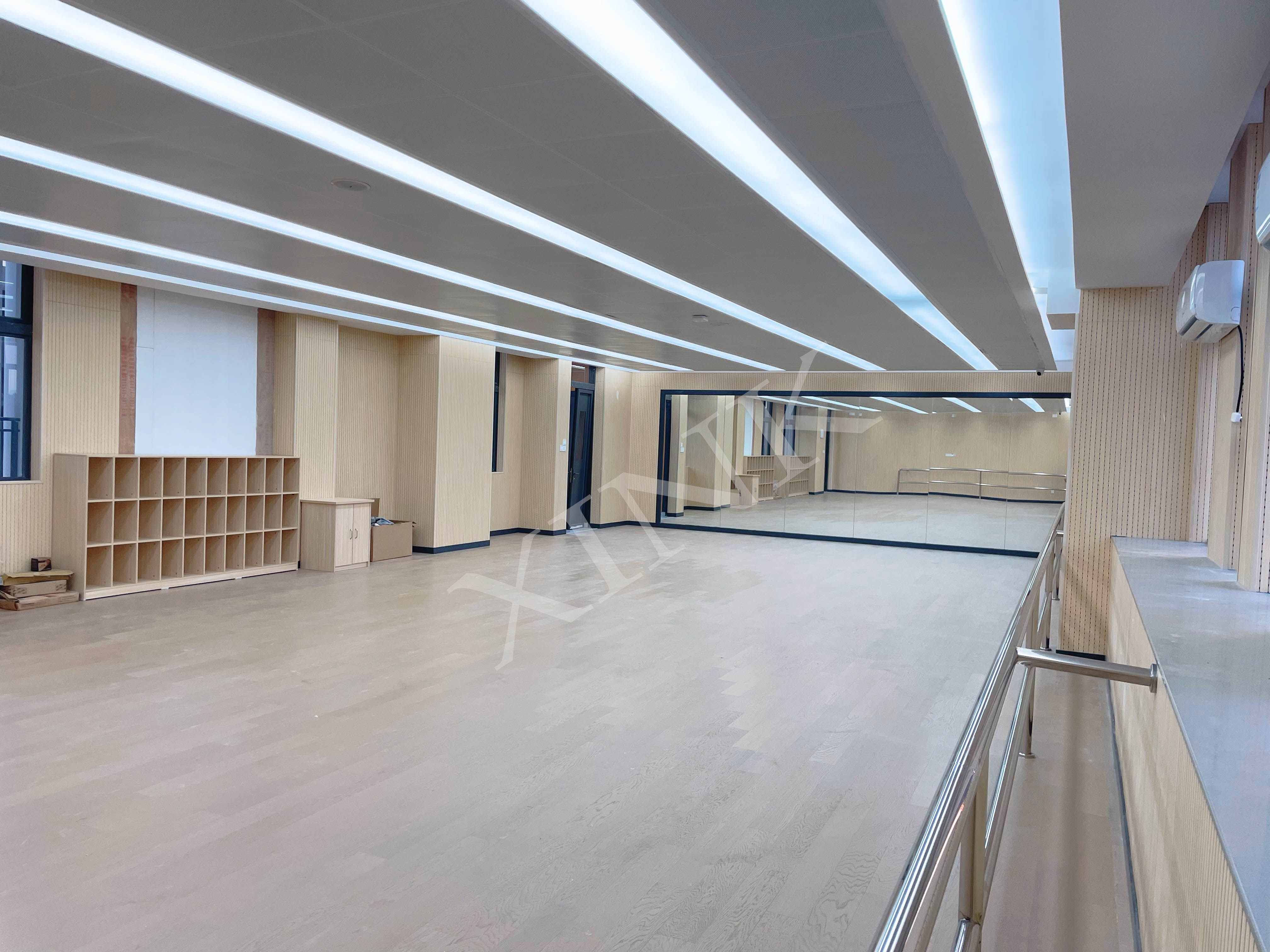 <a href='http://m.kbexpo.cn/chanpin/59-1.html' target='1' style='font-size:18px; font-weight:bold; color:#000000;'>舞蹈室</a>