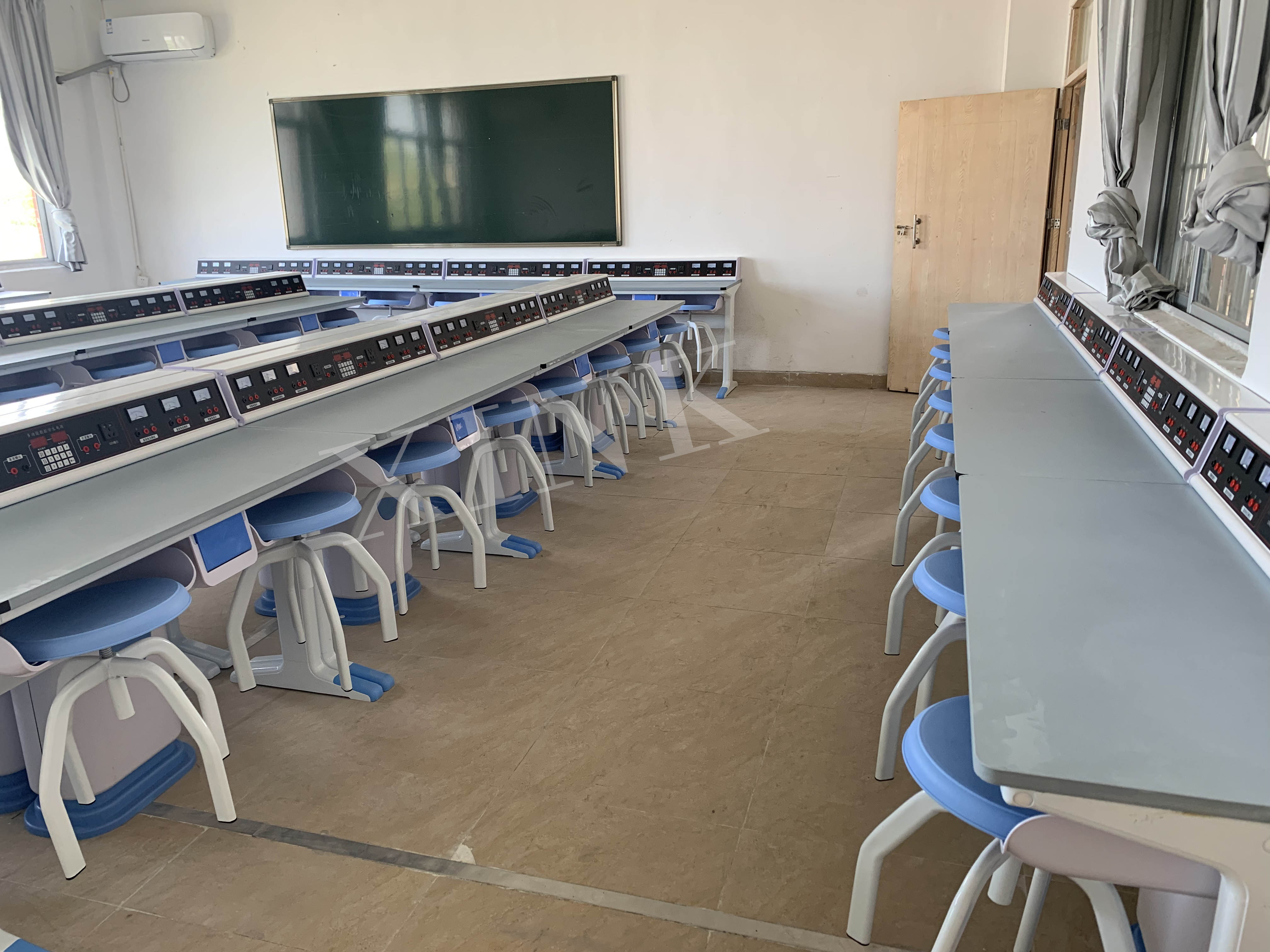 <a href='http://m.kbexpo.cn/' target='1' style='font-size:14px; font-weight:bold; color:#0080ff;'>物理實驗室</a>