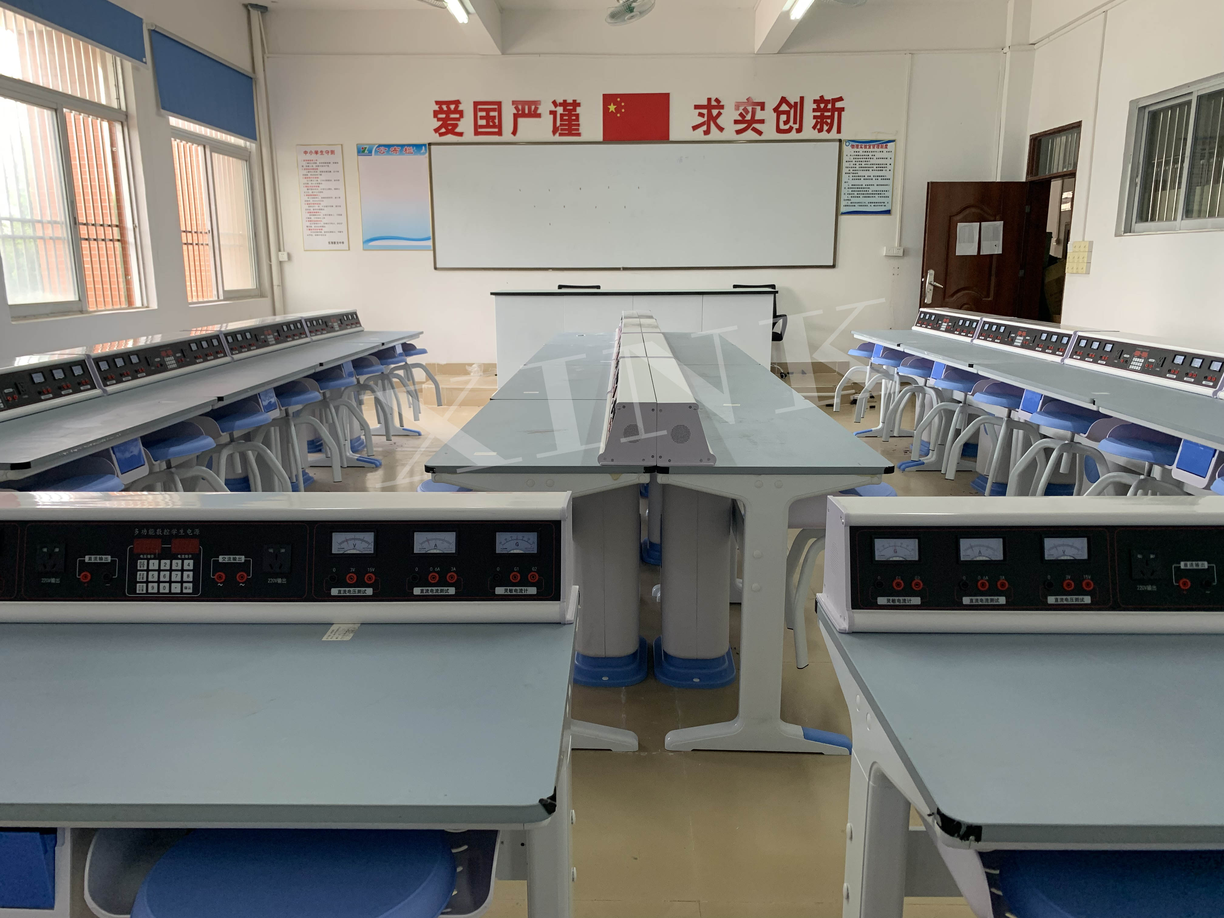 <a href='http://m.kbexpo.cn/' target='1' style='font-size:14px; font-weight:bold; color:#0080ff;'>物理實驗室</a>