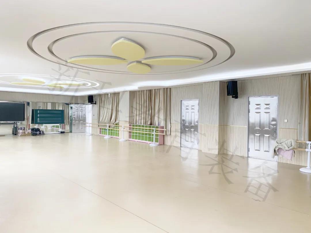 <a href='http://m.kbexpo.cn/chanpin/59-1.html' target='1' style='font-size:18px; font-weight:bold; color:#000000;'>舞蹈室</a>