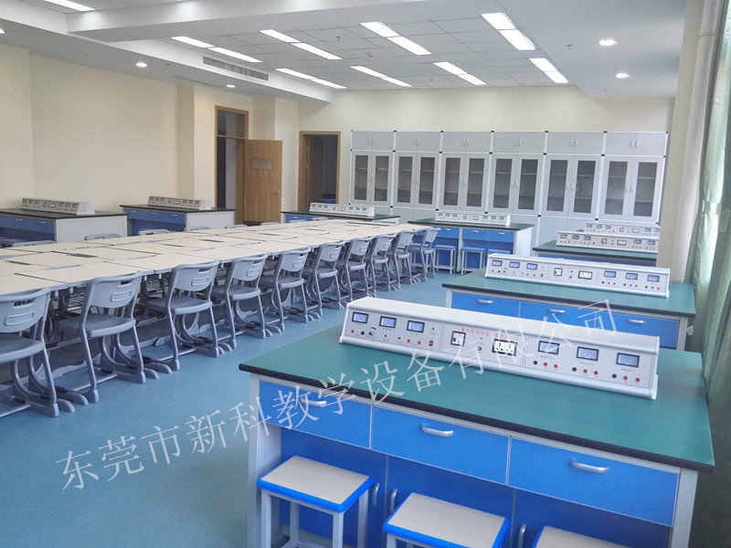 <a href='http://m.kbexpo.cn/' target='1' style='font-size:14px; font-weight:bold; color:#0080ff;'>物理實驗室</a>教室