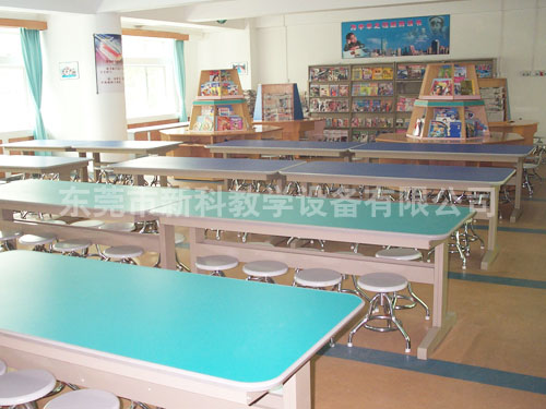 <a href='http://m.kbexpo.cn/chanpin/110-1.html' target='1' style='font-size:18px; font-weight:bold; color:#000000;'>圖書閱覽室</a>7