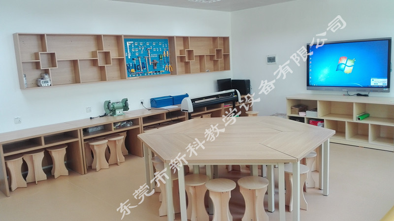 <a href='http://m.kbexpo.cn' target='1' style='font-size:14px; font-weight:bold; color:#0080ff;'>創客實驗室</a>