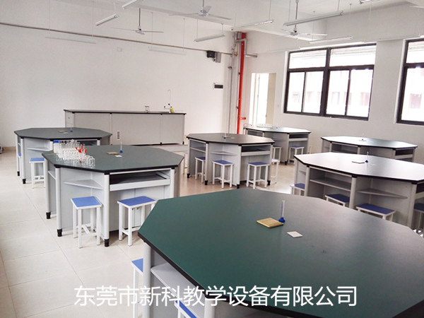 <a href='http://m.kbexpo.cn/' target='1' style='font-size:14px; font-weight:bold; color:#0080ff;'>物理實驗室</a>設備