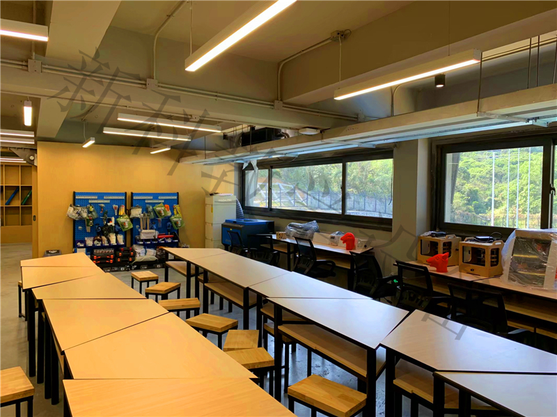 <a href='http://m.kbexpo.cn' target='1' style='font-size:14px; font-weight:bold; color:#0080ff;'>創客實驗室</a>