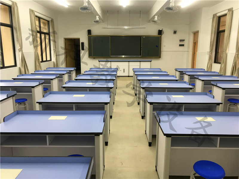 <a href='http://m.kbexpo.cn/' target='1' style='font-size:14px; font-weight:bold; color:#0080ff;'>物理實(shí)驗(yàn)室</a>