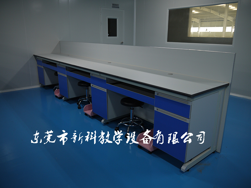 <a href='http://m.kbexpo.cn/products/64-1.html' target='1' style='font-size:18px; font-weight:bold; color:#000000;'>實(shí)驗(yàn)室邊臺</a>案例